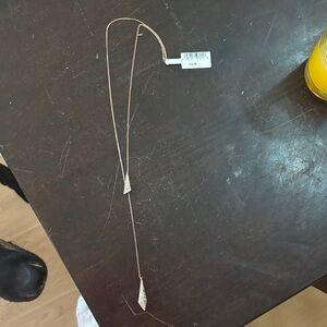 Elegant Gold Necklace with Diamond Accents